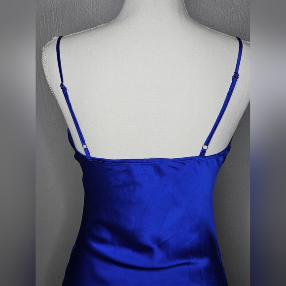 LULU'S Blue Cowl Neck Ruched Mini to Midi Satin Spaghetti Strap Dress. Small - Picture 5 of 11